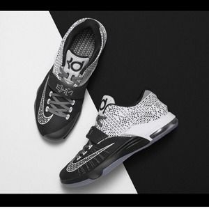 RARE Limited Edition Nike KD Vll BHM GS Black History Month Sneakers 7Y W8.5 M7